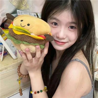 我穿越成系统爸爸